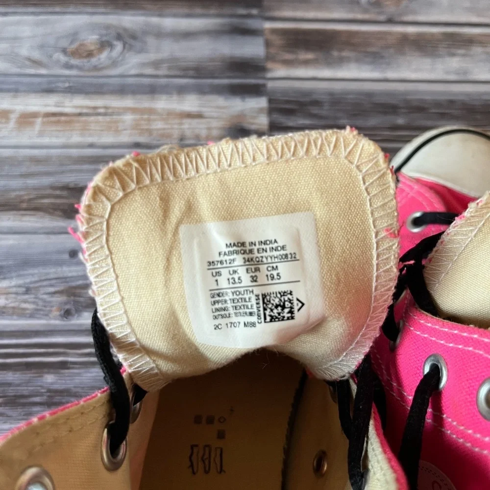 Converse Allstar kids pink high top sneakers